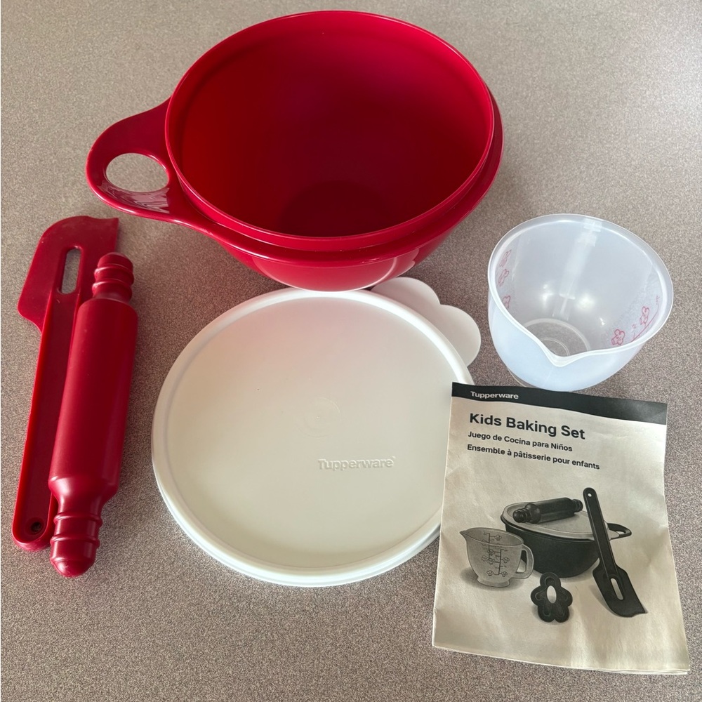 Tupperware Red and White Kids Baking Set